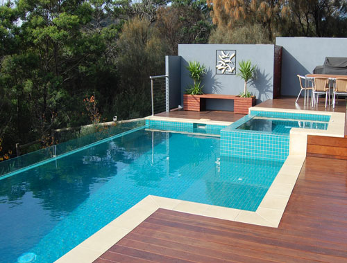 Fountain  Swimming Pool Manufacturer in Delhi