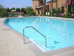 Plunge Swimming Pool Manufacturer in Delhi